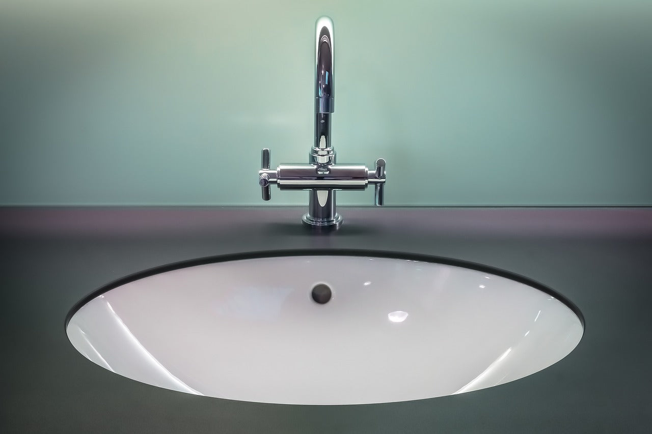 How-to-Maximize-Small-Bathroom-Spaces-Tips-and-Tricks - Plumbing Market